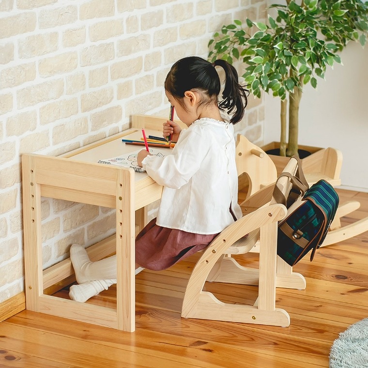 良質-キ•ッズテーブル/子供用デスク 木製 高さ調節 継脚付き
