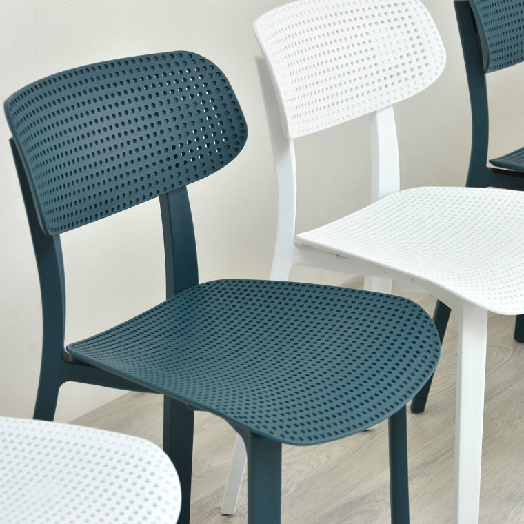 ガーデンやテラスはもちろん ダイニングやリビングでも使えるシンプルなガーデンチェア アウトドア ガーデンチェア おしゃれ 椅子 Onod 0062 B Bファニシング ベランダ テラス ラタン キャンプ 幅広 耐水 耐熱 Lucca 家具のホンダ インターネット本店 ラグ