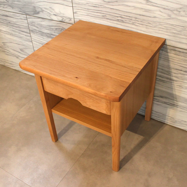 ロースト 40ベッドサイドテーブル ROAST 40 BED SIDE TABLE W40×D40
