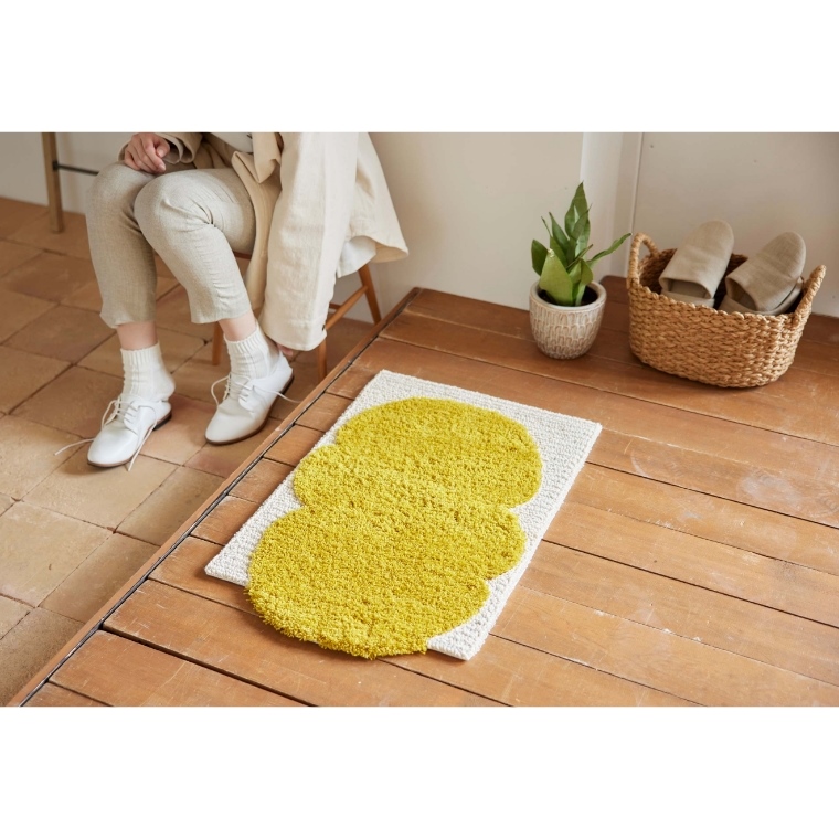 カボチャにも雲にも見える面白い形の変形マット カボチャクモマット 約